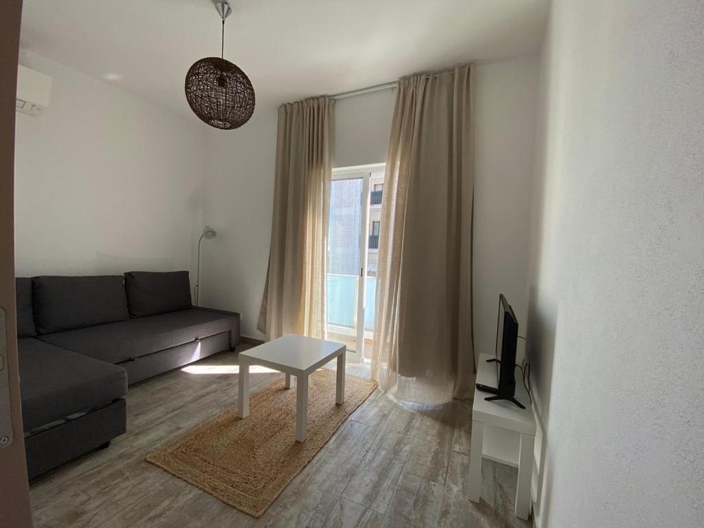 דירות לאגוּ‏ש Friendly House מראה חיצוני תמונה