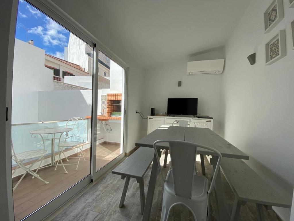 דירות לאגוּ‏ש Friendly House מראה חיצוני תמונה