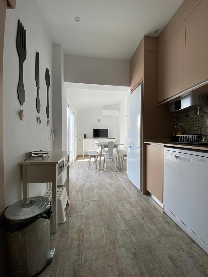 דירות לאגוּ‏ש Friendly House מראה חיצוני תמונה